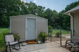 2610 Prince Dr, Lincolnton, NC 28092 - Photo 30