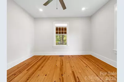 143 Broadway Avenue, Tryon, NC 28782 - Photo 22