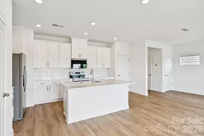 1539 31st Street NE, Conover, NC 28613 - Photo 6