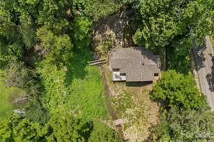 468 Governors View Rd, Asheville, NC 28805 - Photo 4