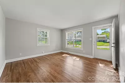 4421 Knollcrest Drive, Charlotte, NC 28208 - Photo 24