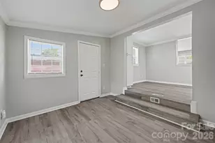 4421 Knollcrest Dr, Charlotte, NC 28208 - Photo 16