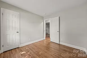 4421 Knollcrest Dr, Charlotte, NC 28208 - Photo 22