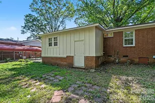 4421 Knollcrest Dr, Charlotte, NC 28208 - Photo 40