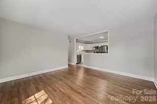 4421 Knollcrest Dr, Charlotte, NC 28208 - Photo 6