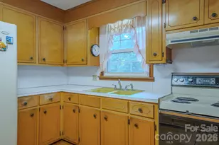 1169 Burkehurst Ave, Morganton, NC 28655 - Photo 10