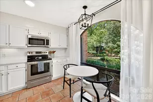 5811 Sharon Rd, Charlotte, NC 28210 - Photo 6