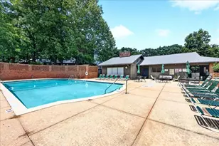 5811 Sharon Rd, Charlotte, NC 28210 - Photo 38