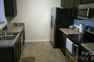 11312 Deer Chase Ln, Charlotte, NC 28262 - Photo 2