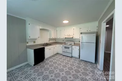 313 E Washington Avenue #B, Bessemer City, NC 28016 - Photo 4