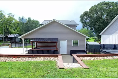 130 Bostic Street, Marion, NC 28752 - Photo 12