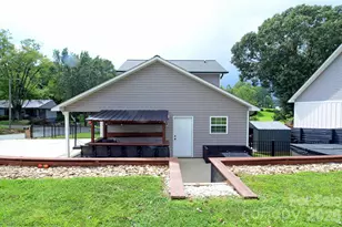 130 Bostic St, Marion, NC 28752 - Photo 12