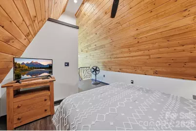 11392 & 11394 US 19W Highway, Burnsville, NC 28714 - Photo 32