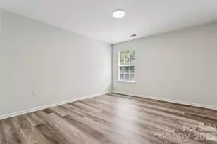7305 Larwill Ln, Charlotte, NC 28216 - Photo 34