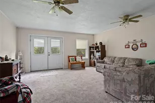 46 Trevor Ct, Clyde, NC 28721 - Photo 22