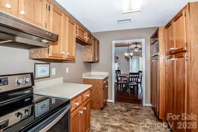 806 Prince Albert Court, Statesville, NC 28677 - Photo 6