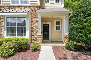 231 Dawn Mist Ln, Fort Mill, SC 29708 - Photo 2