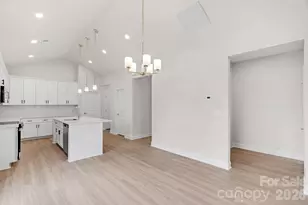 1107 Burke St, Monroe, NC 28110 - Photo 8