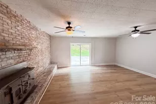 529 Timberlane Dr, Mount Holly, NC 28120 - Photo 6