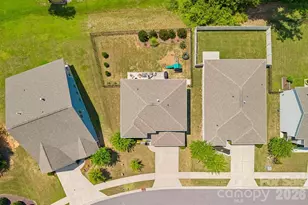 1809 Shelbourne Way, Fort Mill, SC 29707 - Photo 10