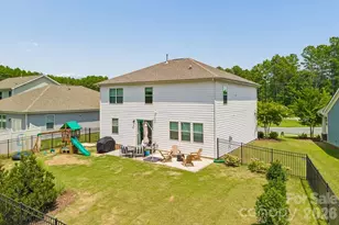 1809 Shelbourne Way, Fort Mill, SC 29707 - Photo 6