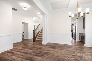 10008 Michael Crossing Dr, Charlotte, NC 28213 - Photo 16