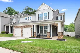 10008 Michael Crossing Dr, Charlotte, NC 28213 - Photo 2