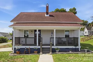 112 Pine St, Shelby, NC 28152 - Photo 1