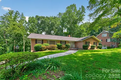 530 25th Avenue NW, Hickory, NC 28601 - Photo 1
