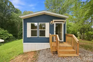 146 & 148 Bradshaw Circle, Candler, NC 28715 - Photo 4