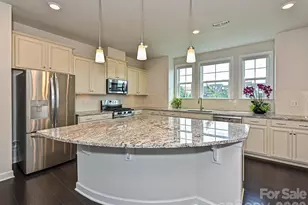 7827 Reunion Row Dr, Charlotte, NC 28277 - Photo 10