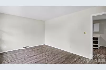 634 Kentbrook Drive, Charlotte, NC 28213 - Photo 6