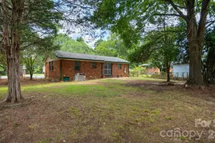 634 Kentbrook Dr, Charlotte, NC 28213 - Photo 32