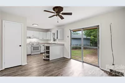 634 Kentbrook Drive, Charlotte, NC 28213 - Photo 16
