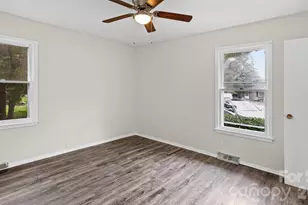 634 Kentbrook Dr, Charlotte, NC 28213 - Photo 14