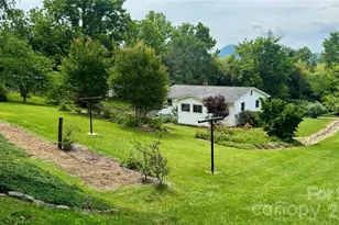 20 Ridge Cross Rd, Asheville, NC 28805 - Photo 2