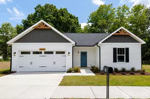 216 E Phifer St, Marshville, NC 28103 - Photo 2