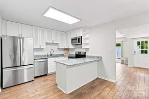 7403 Mystic Ln, Charlotte, NC 28227 - Photo 6