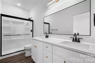 209 Knott St, Shelby, NC 28150 - Photo 12