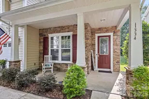 1334 Sarandon Dr, Matthews, NC 28104 - Photo 4