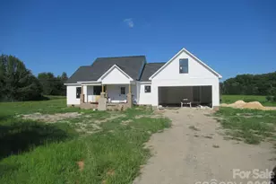 1204 Walker Branch Rd, Lincolnton, NC 28092 - Photo 2