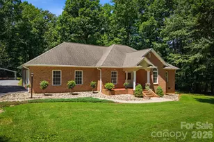 5572 Hayes Waters Rd, Morganton, NC 28655 - Photo 2