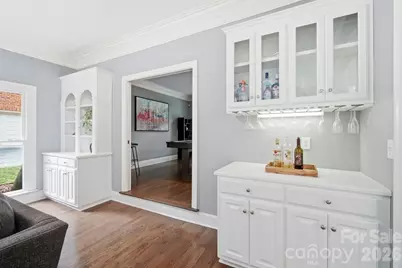 10427 Hadleigh Place, Charlotte, NC 28210 - Photo 8