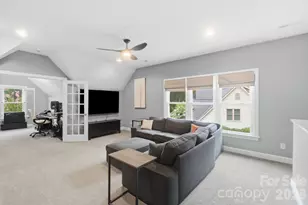 10427 Hadleigh Pl, Charlotte, NC 28210 - Photo 16