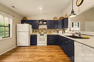 16A Willow View Dr, Franklin, NC 28734 - Photo 6