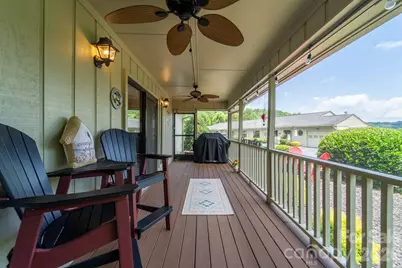 16A Willow View Drive, Franklin, NC 28734 - Photo 2