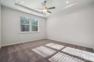 3021 Shaver Rdg Ln, Charlotte, NC 28215 - Photo 4