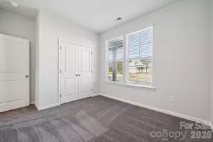 3021 Shaver Rdg Ln, Charlotte, NC 28215 - Photo 16