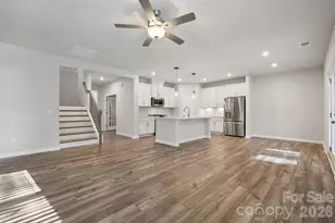 3021 Shaver Rdg Ln, Charlotte, NC 28215 - Photo 14