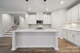 3021 Shaver Rdg Ln, Charlotte, NC 28215 - Photo 8